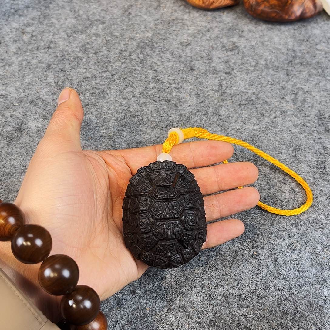 柏木（崖柏）雷雷把件富甲天下