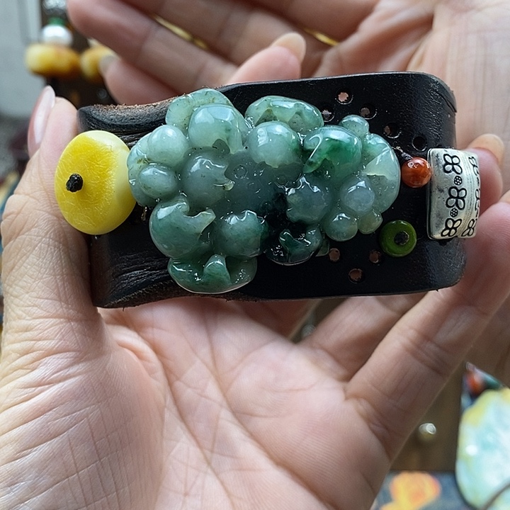 翡翠未镶嵌手镯手镯