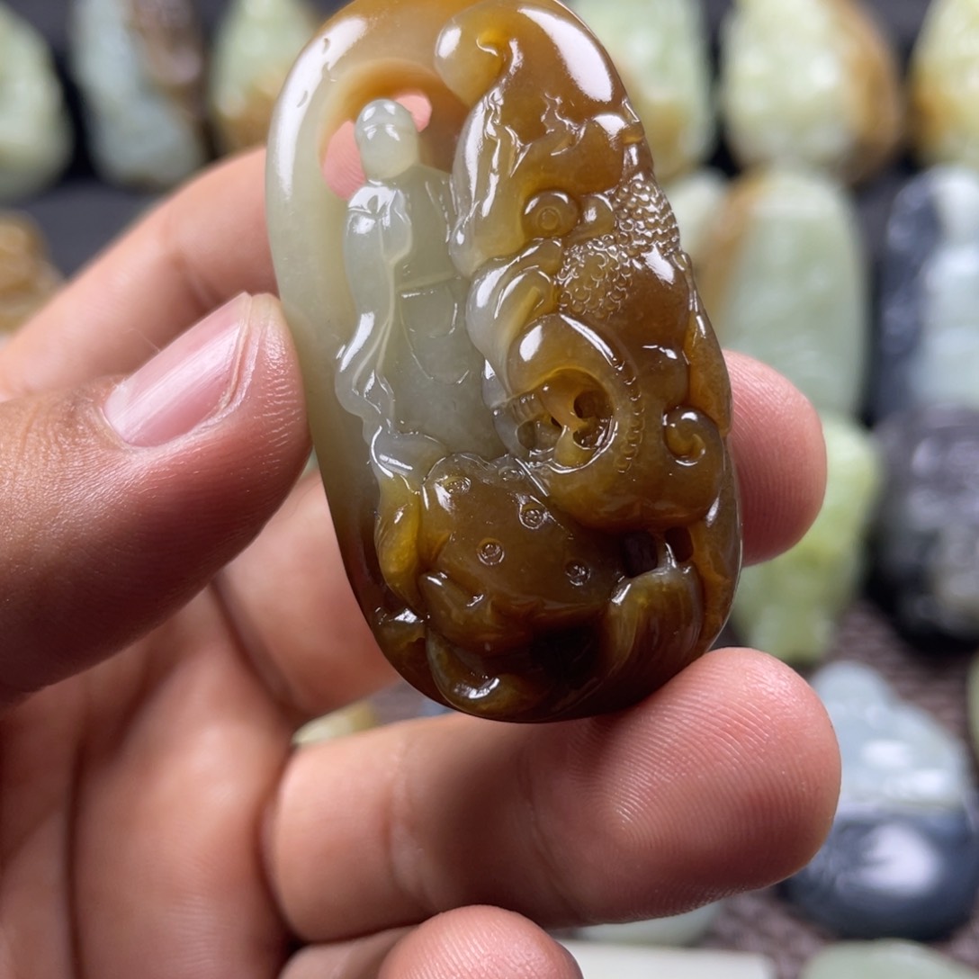和田玉未镶嵌颈饰