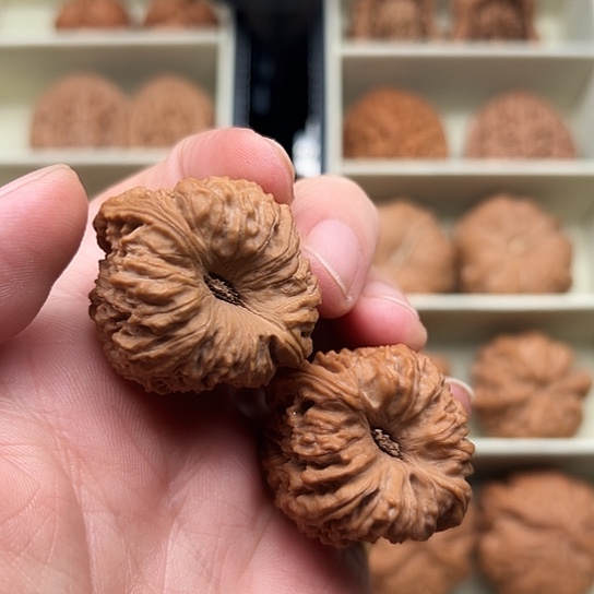 桃核吊坠全品凹底南疆