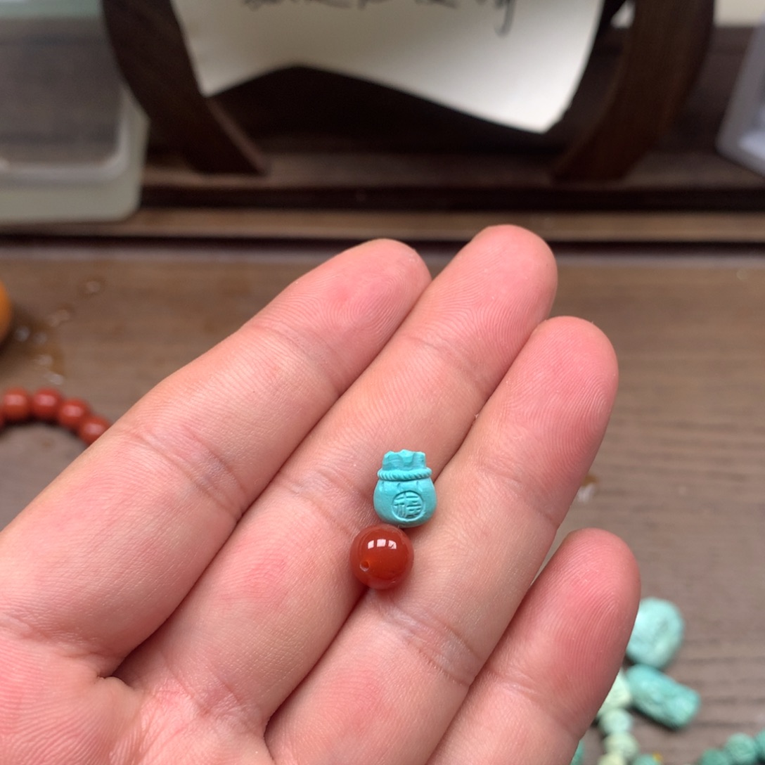 未镶嵌雕刻南红玛瑙