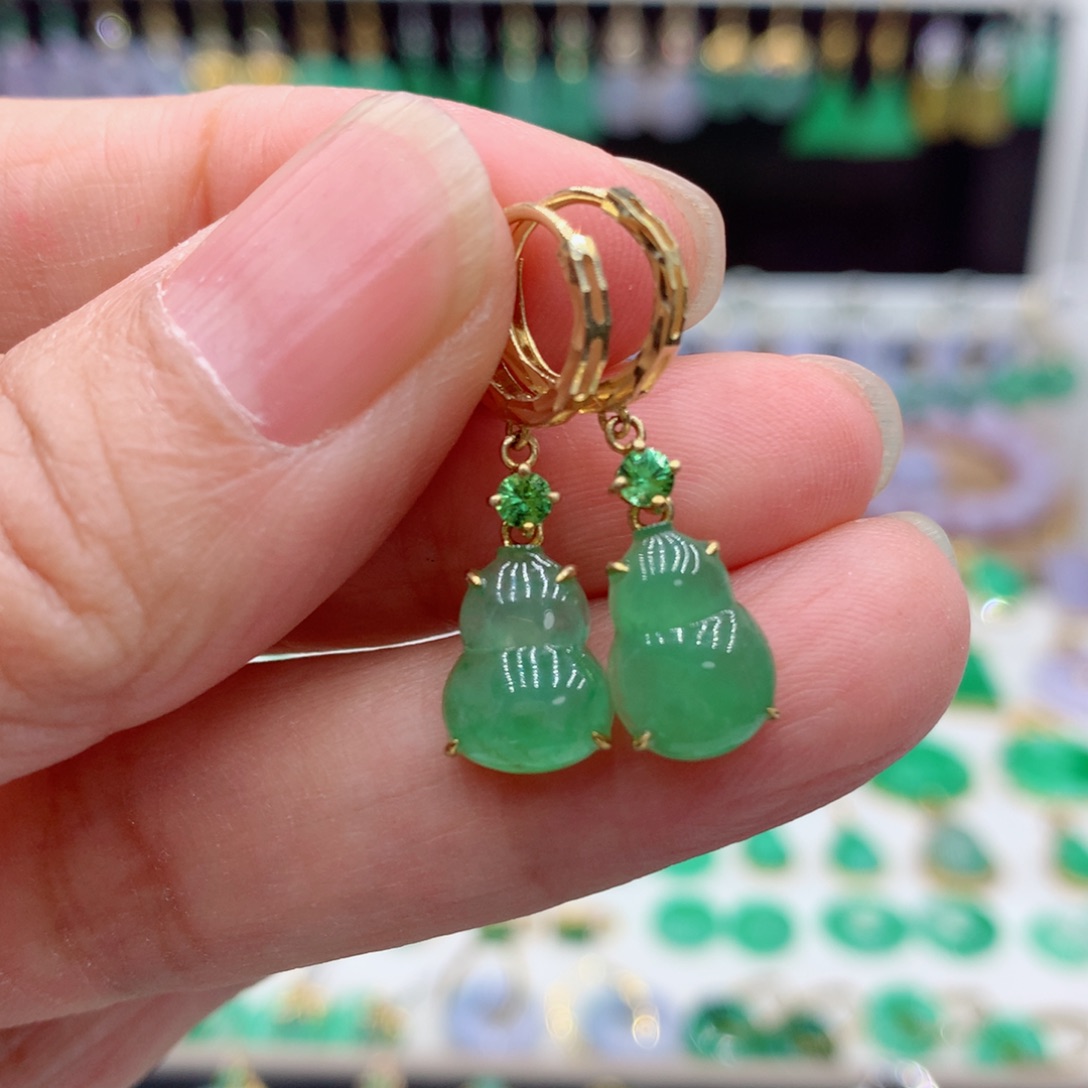 翡翠18K金镶嵌耳饰