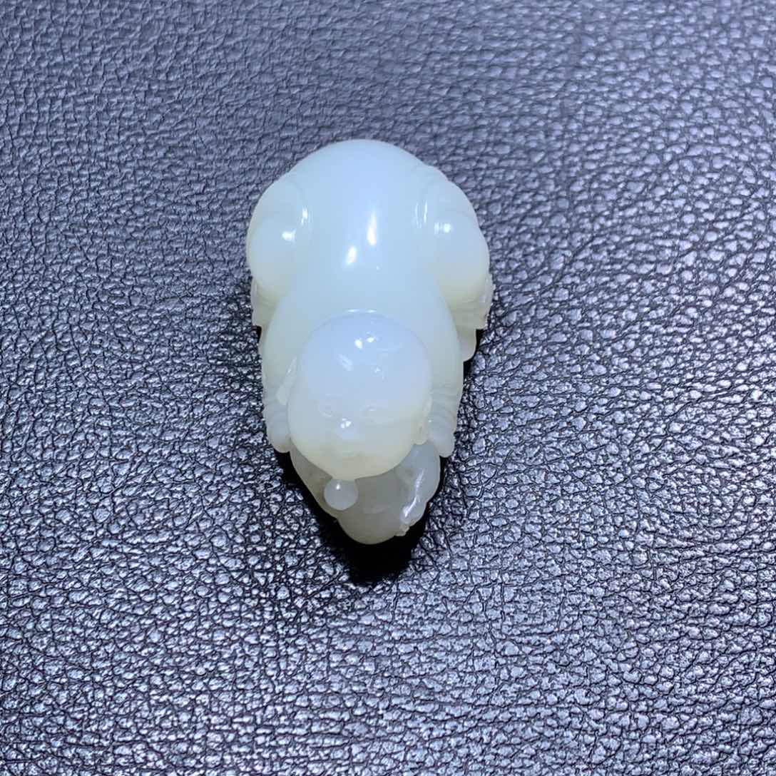 和田玉未镶嵌颈饰o****n