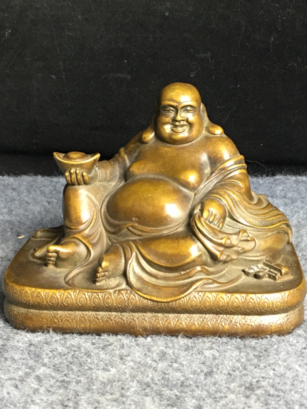 铜精制弥勒佛像，尺寸高9.5cm，直径13.5cm，重量尺寸咨询客服。