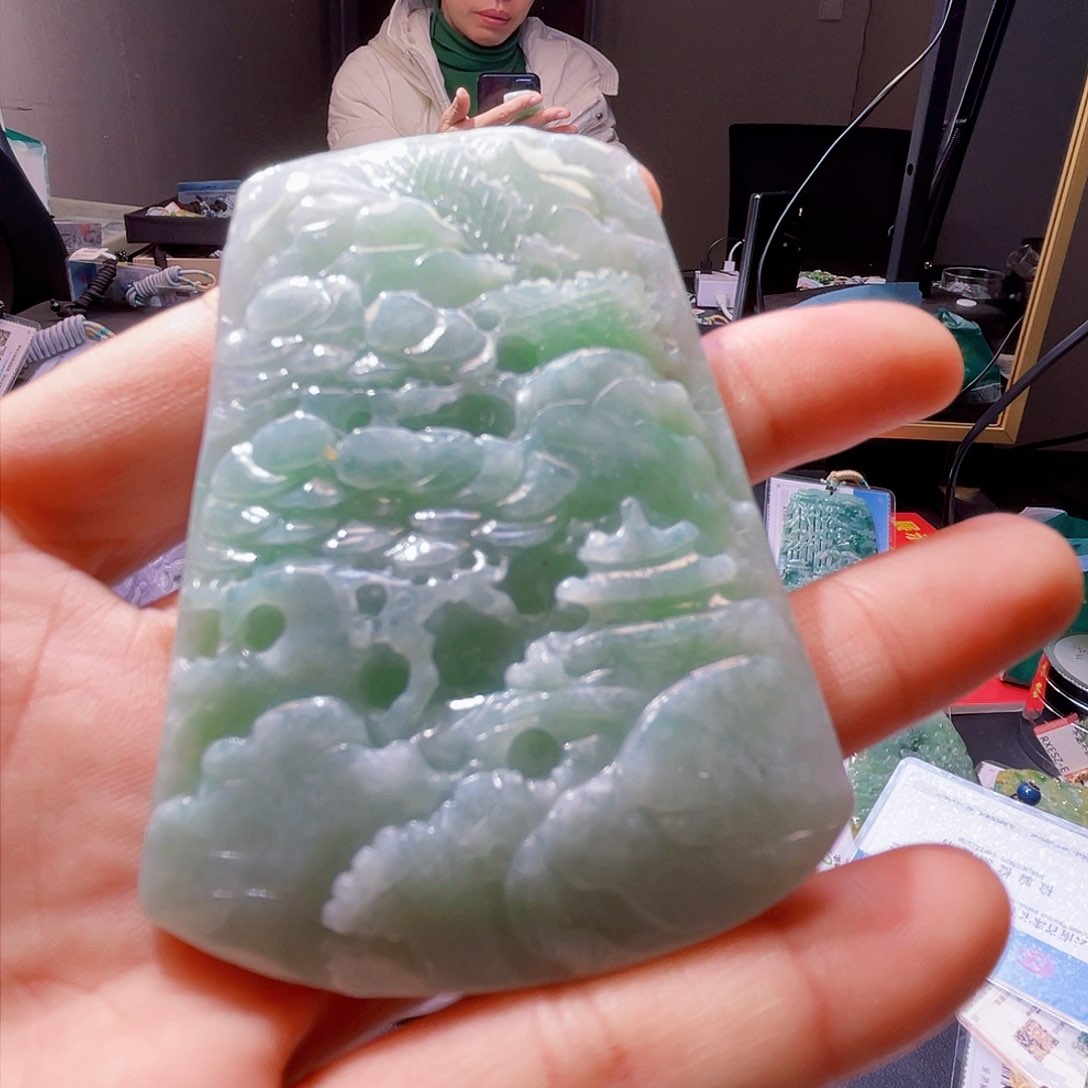 颈饰未镶嵌翡翠一