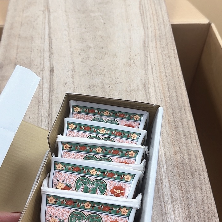 瓷片噗哈哈哈哈哈哈哈哈哈哈我的