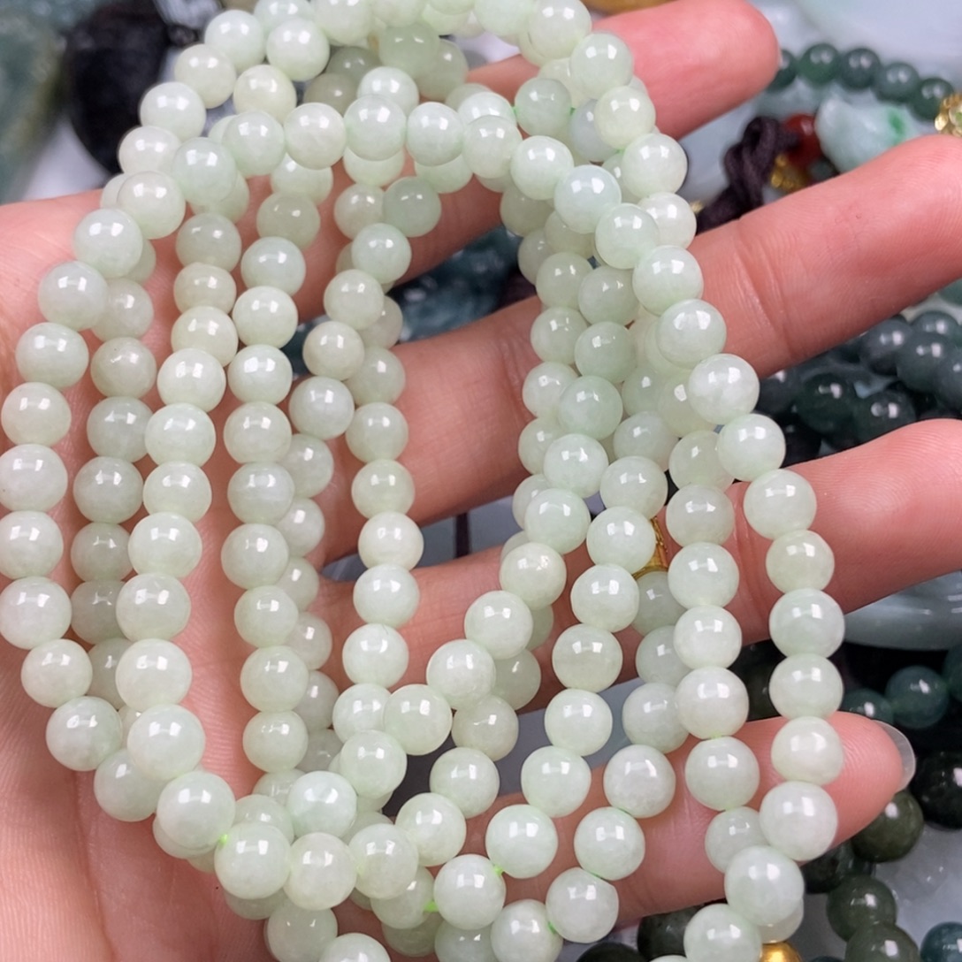 都***堰翡翠未镶嵌颈饰翡翠