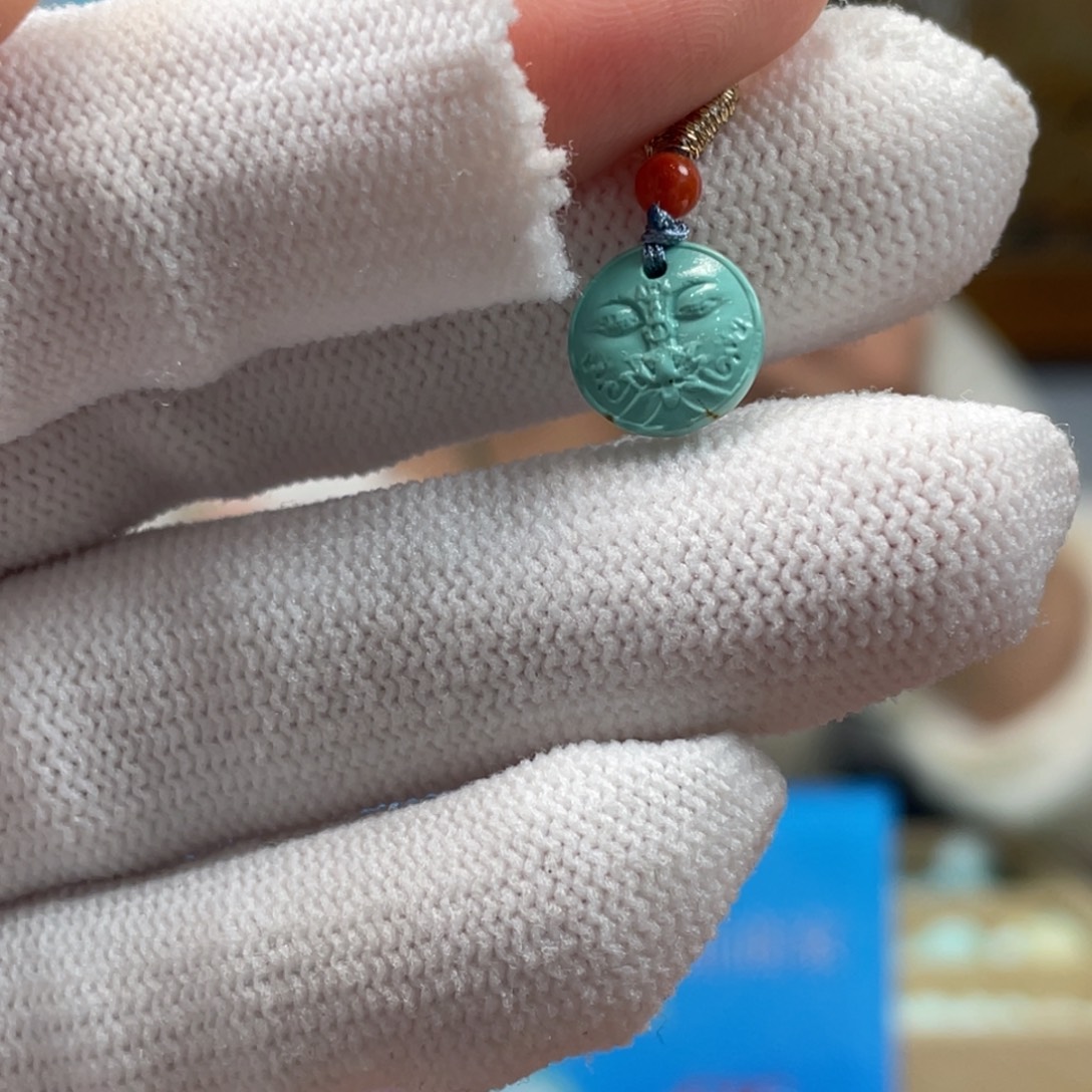 绿松石未镶嵌挂件