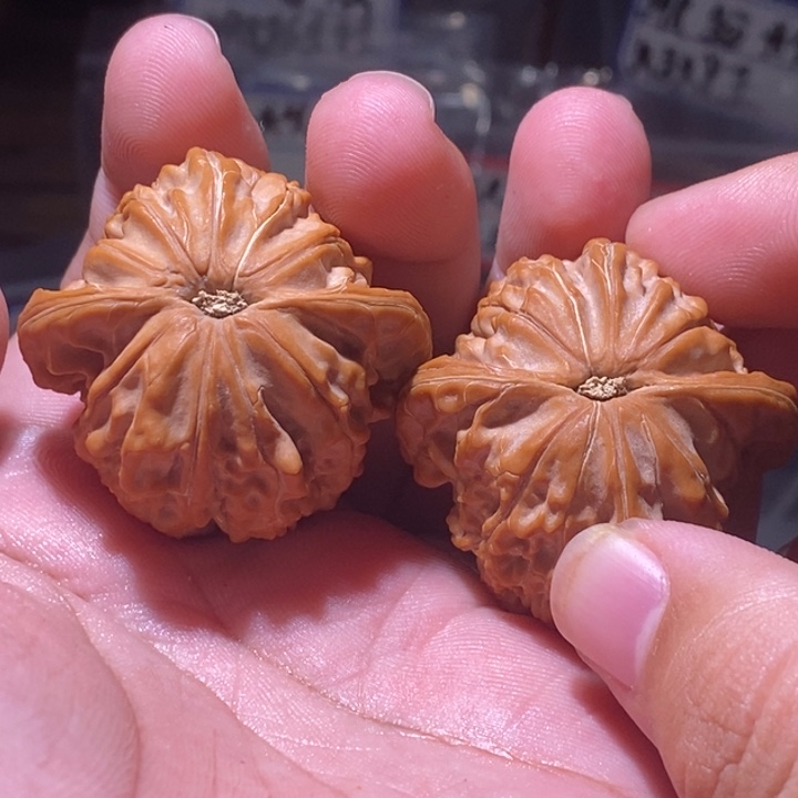 落***d文玩核桃吊坠39全品磨盘