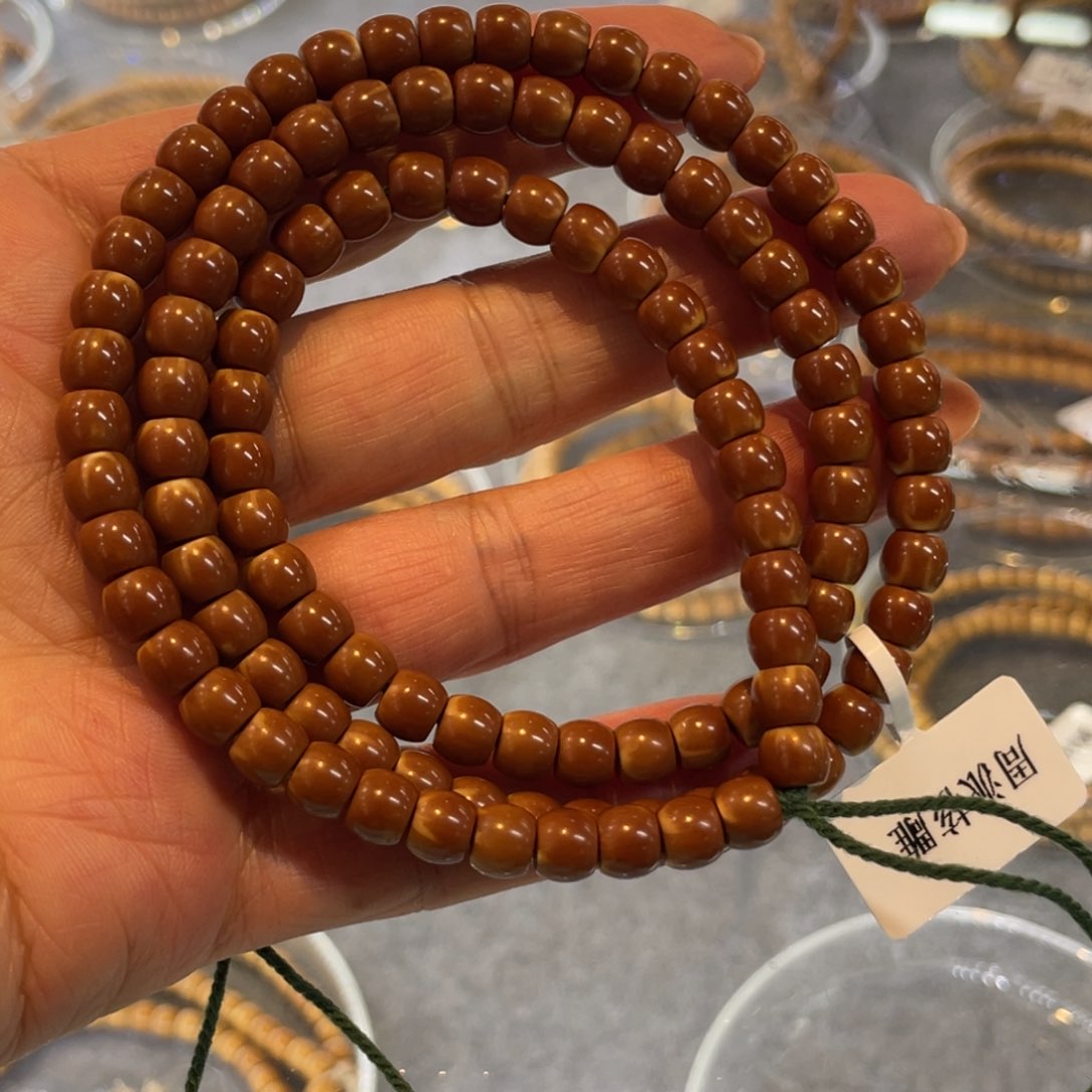 橄榄核吊坠橄榄核雕工艺