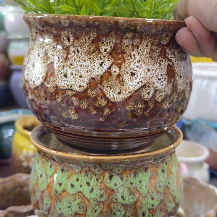 凑9块包邮，有孔花盆