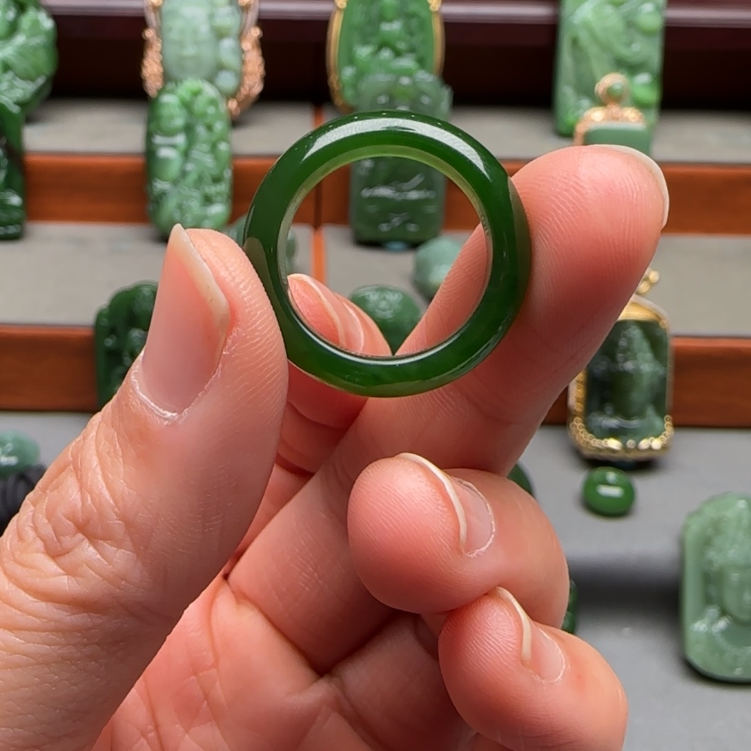 未镶嵌和田玉挂件