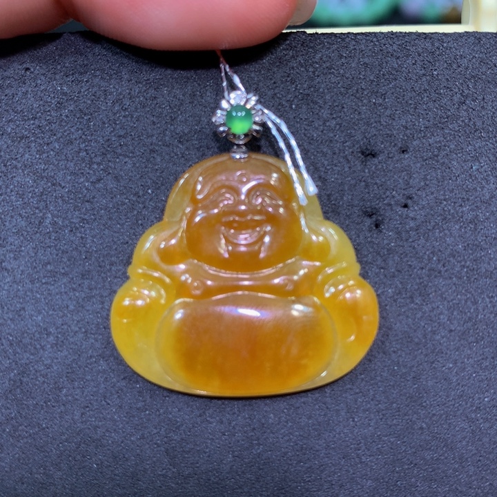 翡翠18K金镶嵌颈饰翡翠