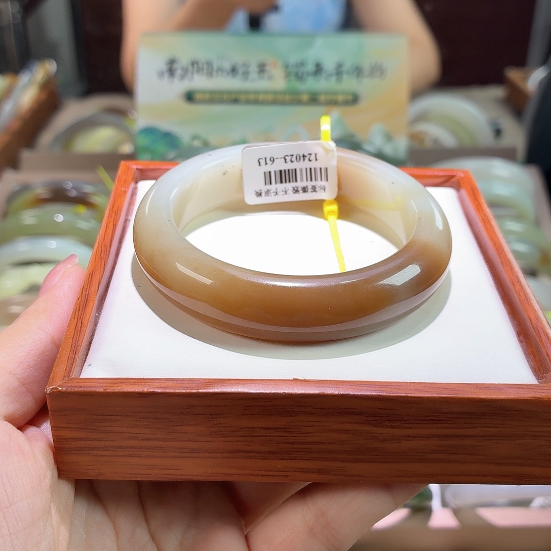 未镶嵌手镯和田玉29。 54/55