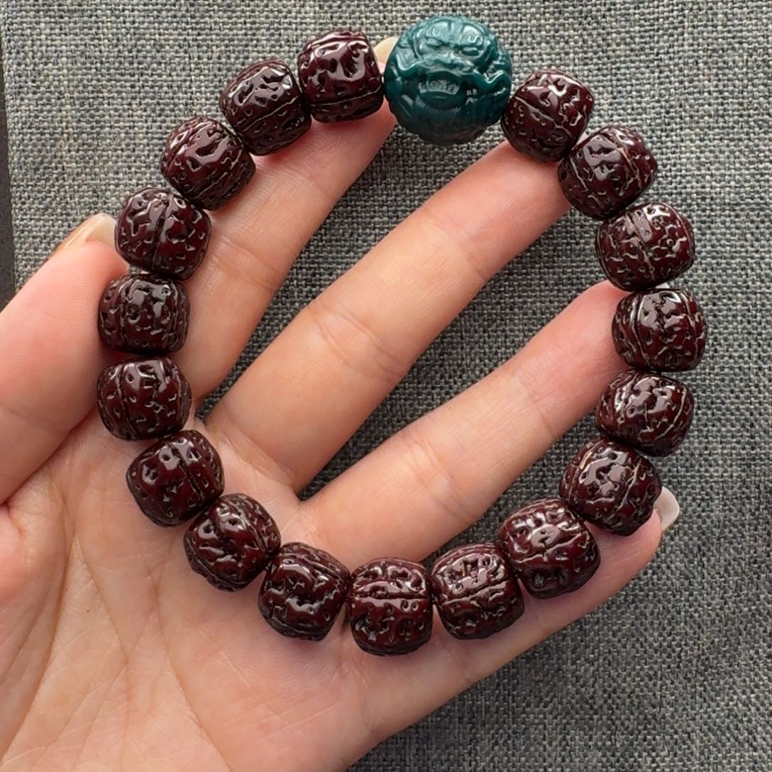 金刚菩提吊坠黑金