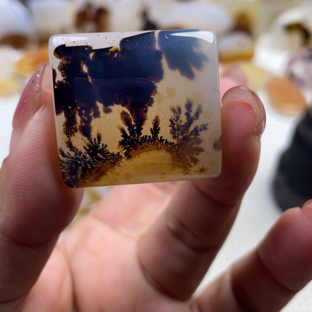 玛瑙/玉髓未镶嵌颈饰