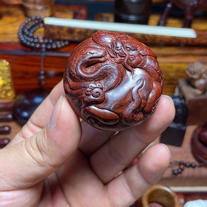 檀香紫檀（小叶紫檀）玄武