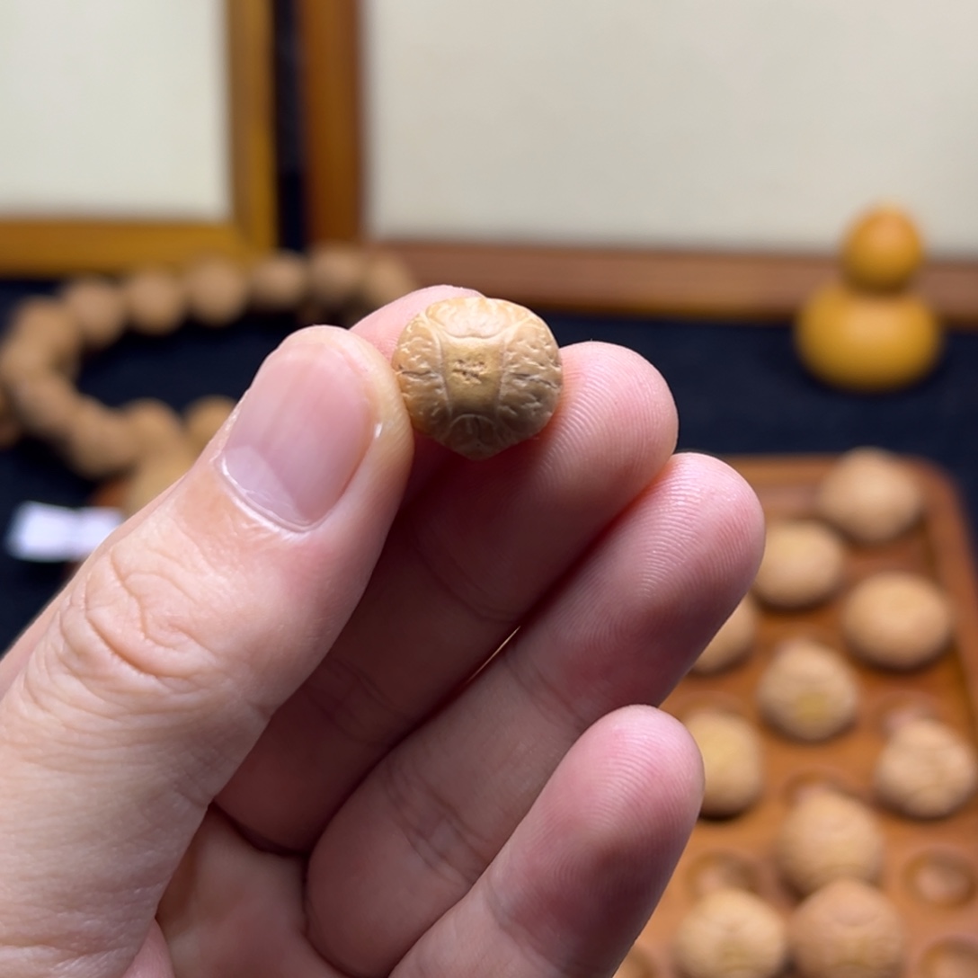 Y***H手串凤眼菩提15麒麟眼打孔不退换