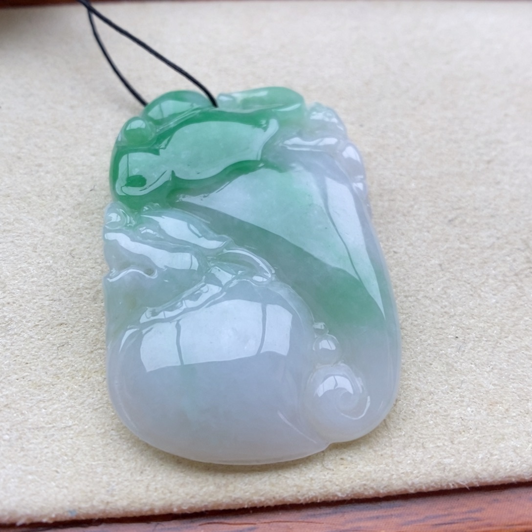 翡翠未镶嵌颈饰吊坠34