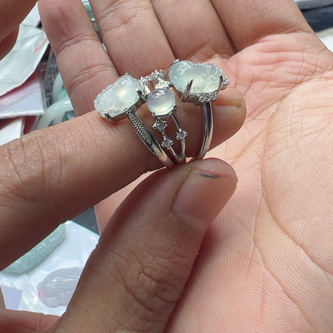 翡翠颈饰银S925镶嵌银镶嵌戒指选1