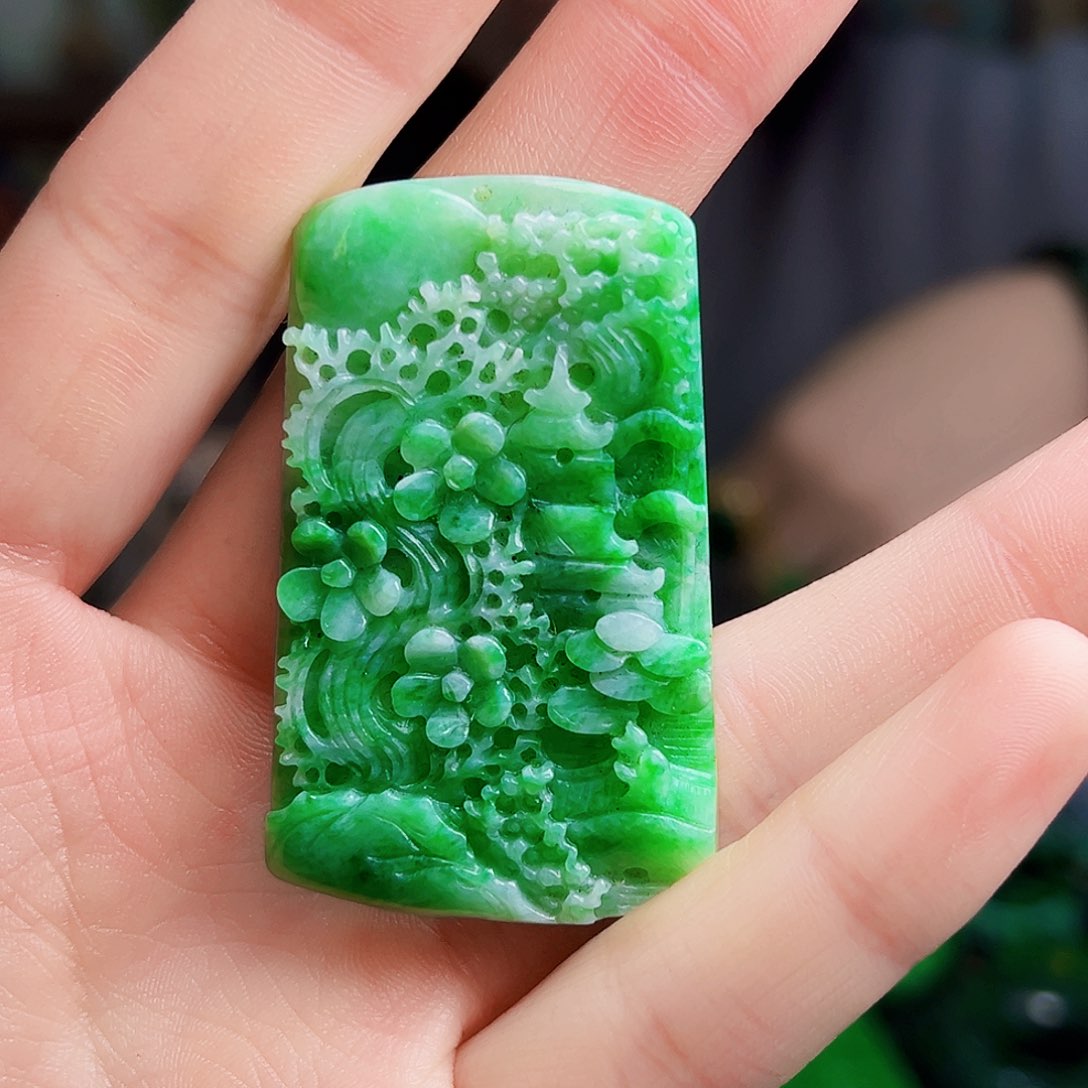 颈饰未镶嵌翡翠多样性