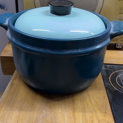 微瑕，明火，口径24高15，5L针孔拖釉