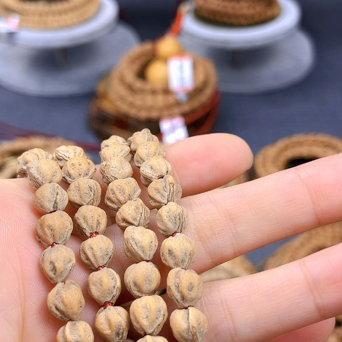 柏香籽/百香籽吊坠九*龙