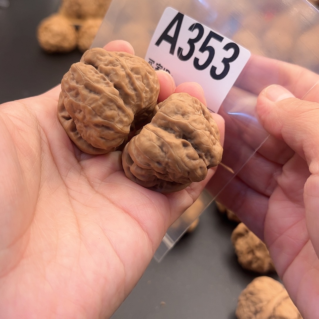 桃核把件山****）蛙蛙福利