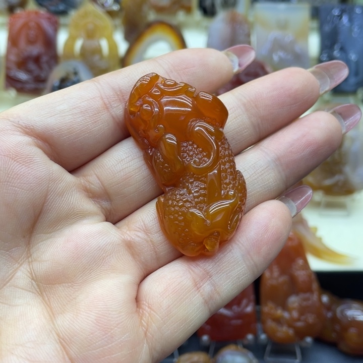 玛瑙/玉髓吊坠(赠链)未镶嵌吊坠