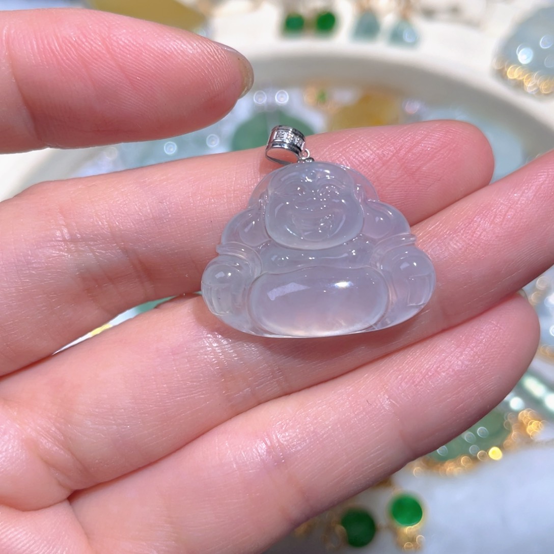 翡翠颈饰18K金镶嵌翡翠