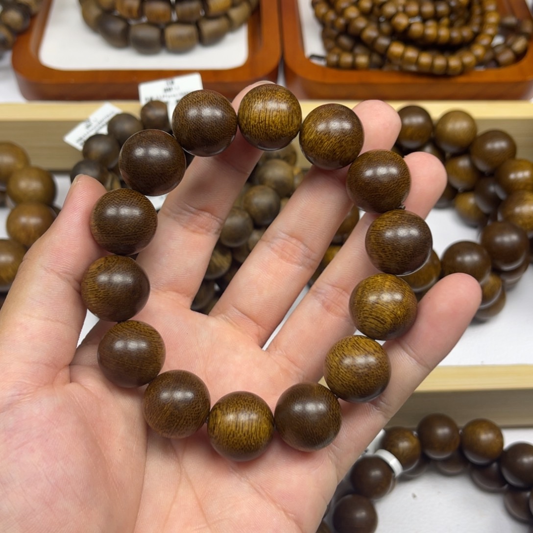 1***5沉香手串越南芽庄黄棋楠1.6