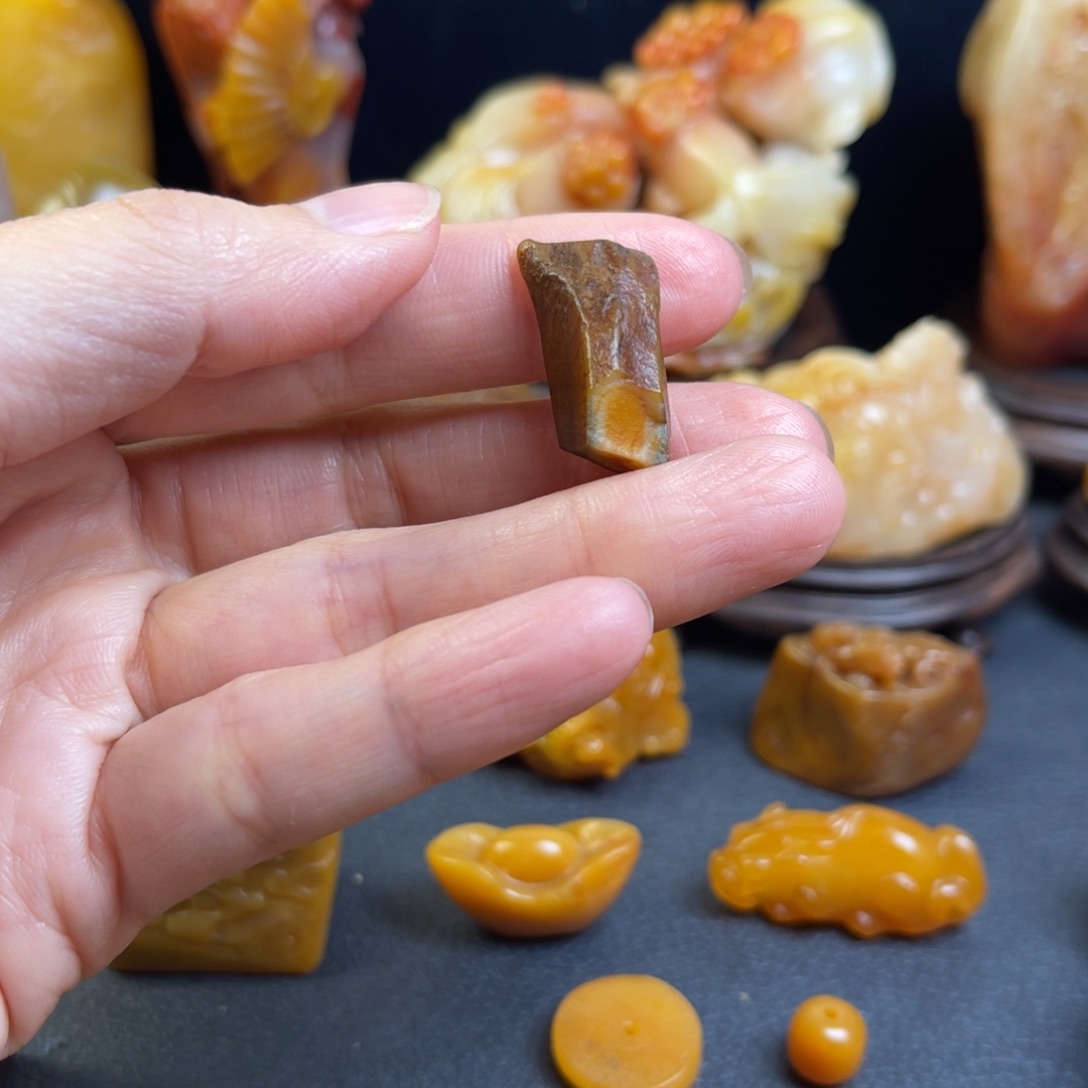 【闪购商品】田黄石攀*111111111111