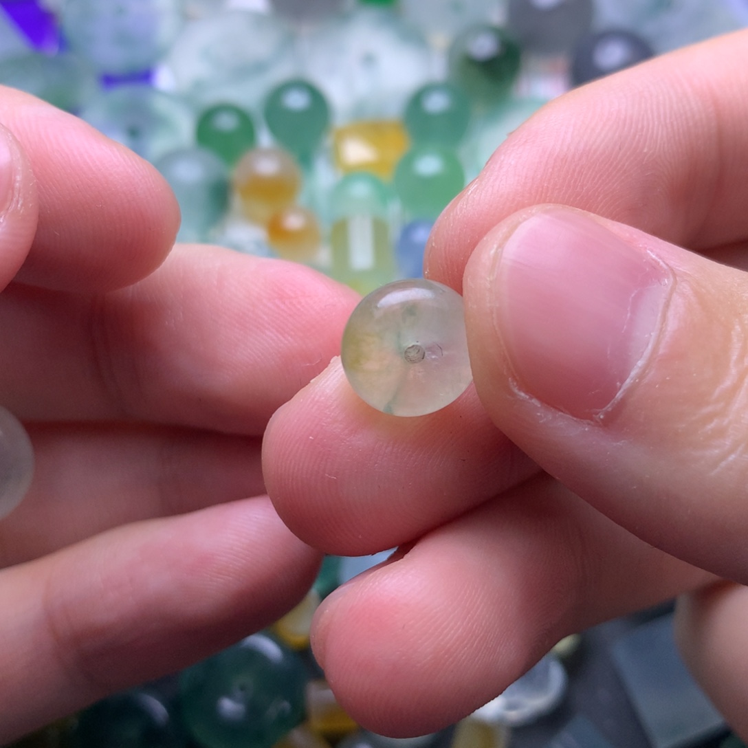 定制翡翠未镶嵌挂件