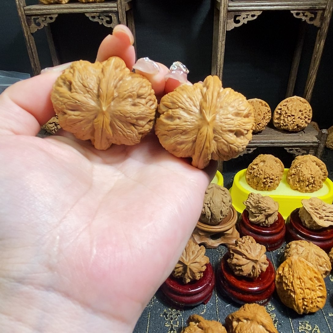 平***、文玩核桃吊坠微微修元宝