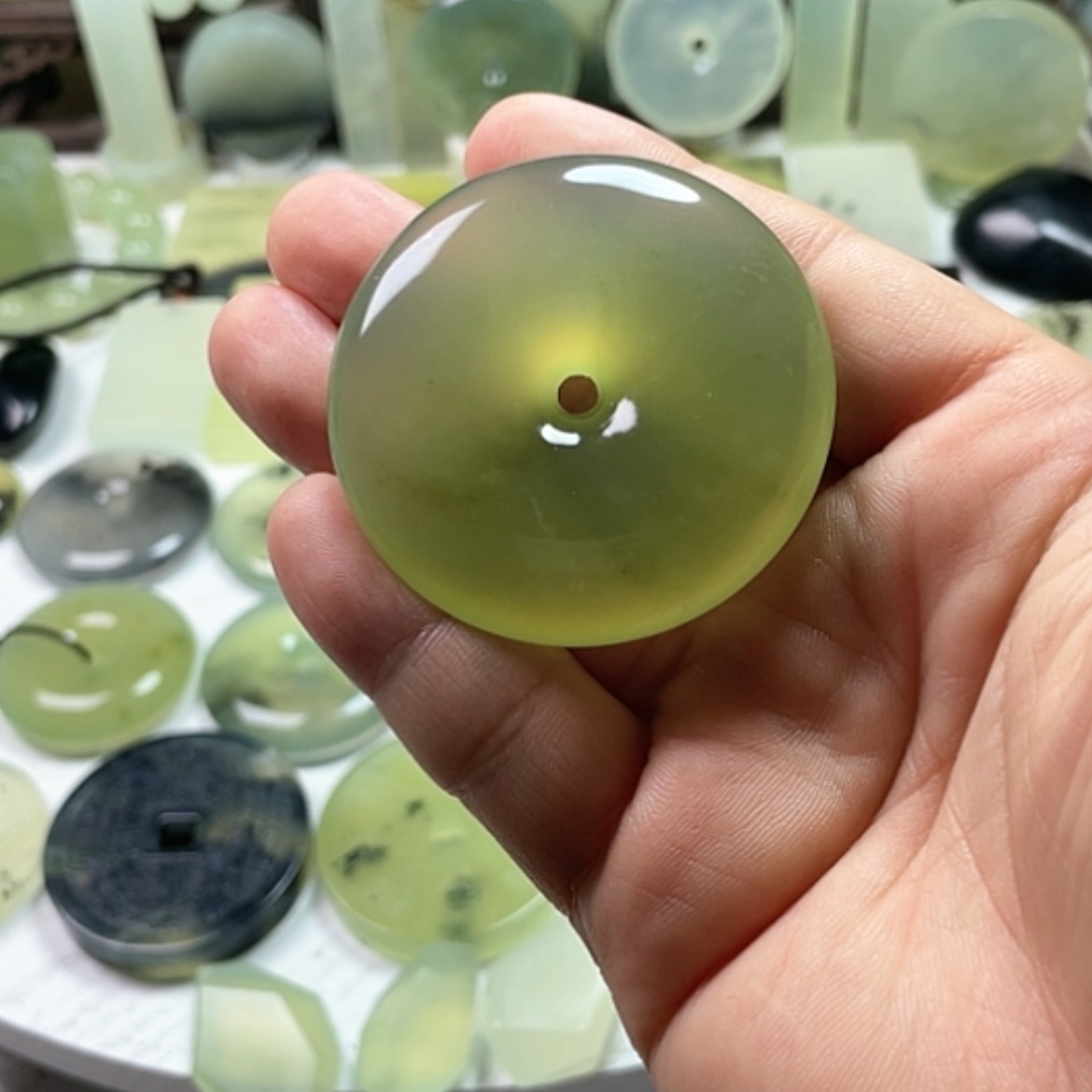 【闪购商品】未镶嵌岫玉挂件碧**天