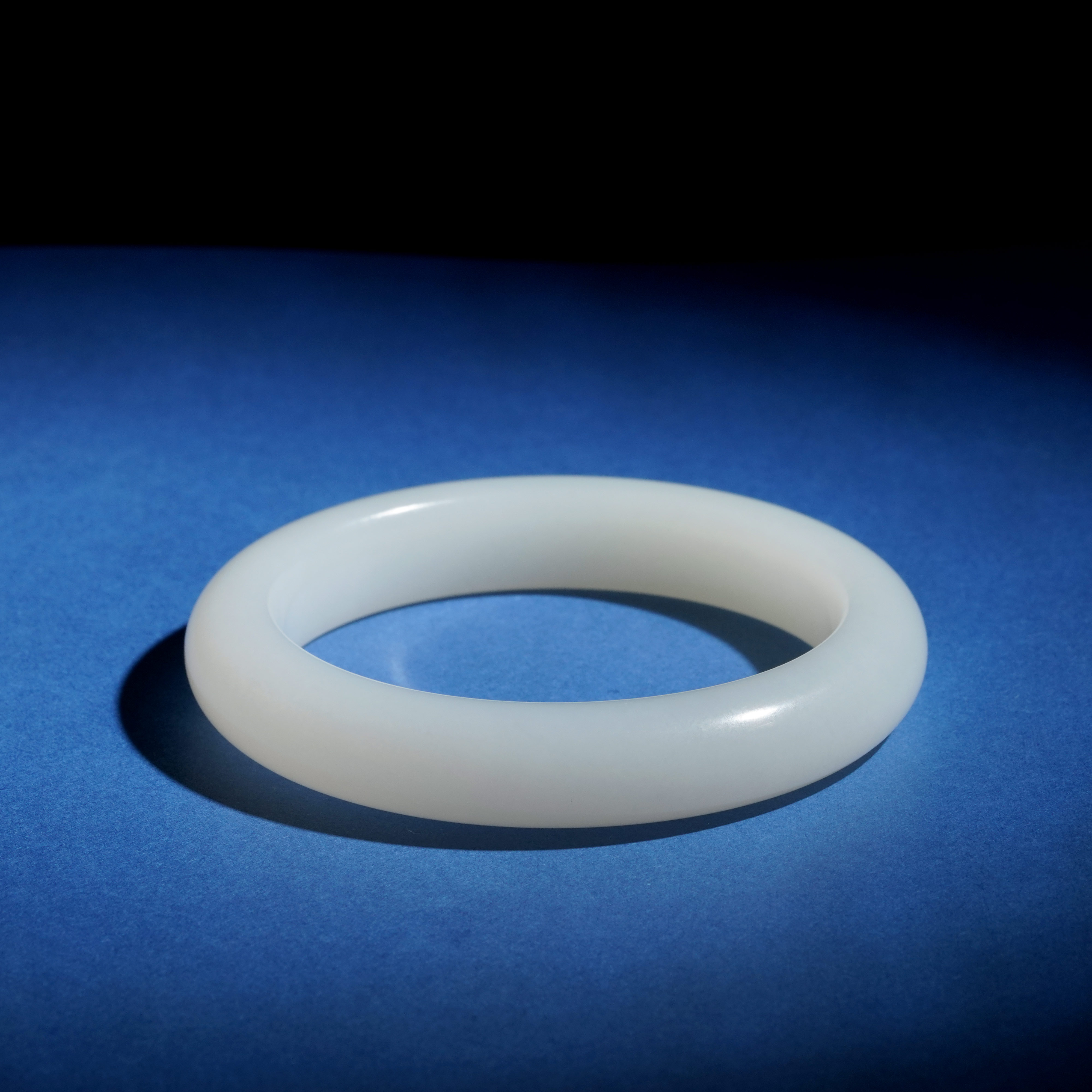 【冷月流光白】云裳 | 收藏级和田玉俄巴沙高白特细白玉手镯  LM09