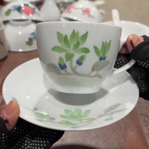 醴陵高温瓷釉下手绘150毫升红官