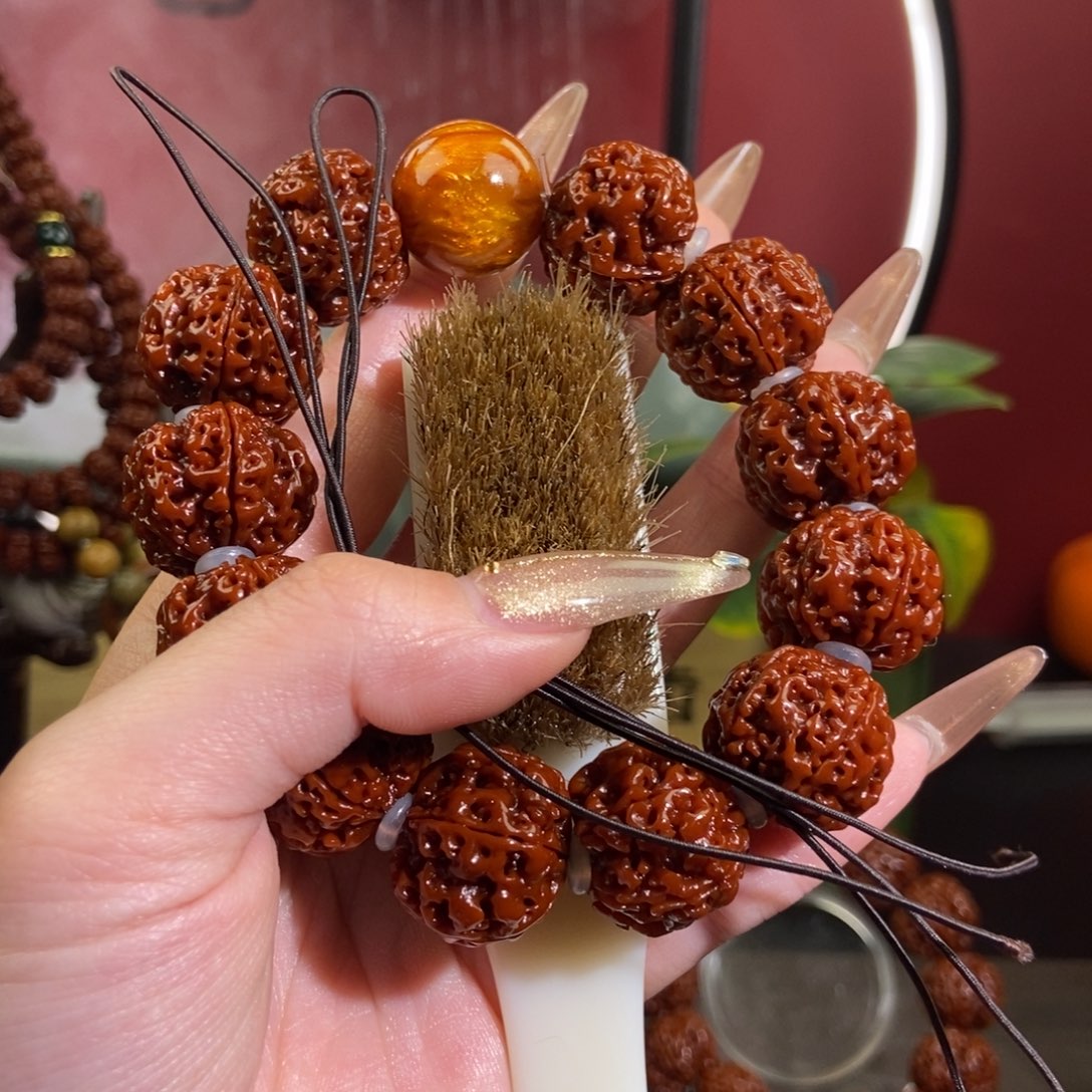 金刚菩提手串20s.                