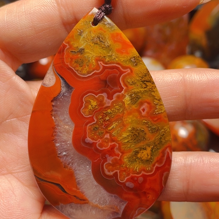 玛瑙/玉髓战国红玛瑙挂件未镶嵌枫*^