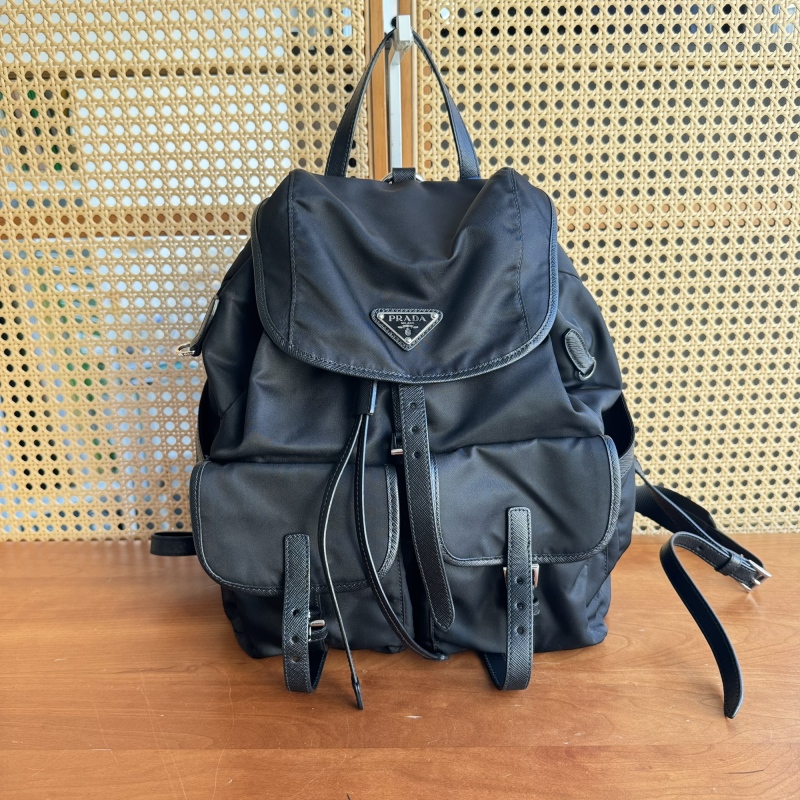 99新 Prada/普拉达 2025最新款尼龙双肩包中号S17389937