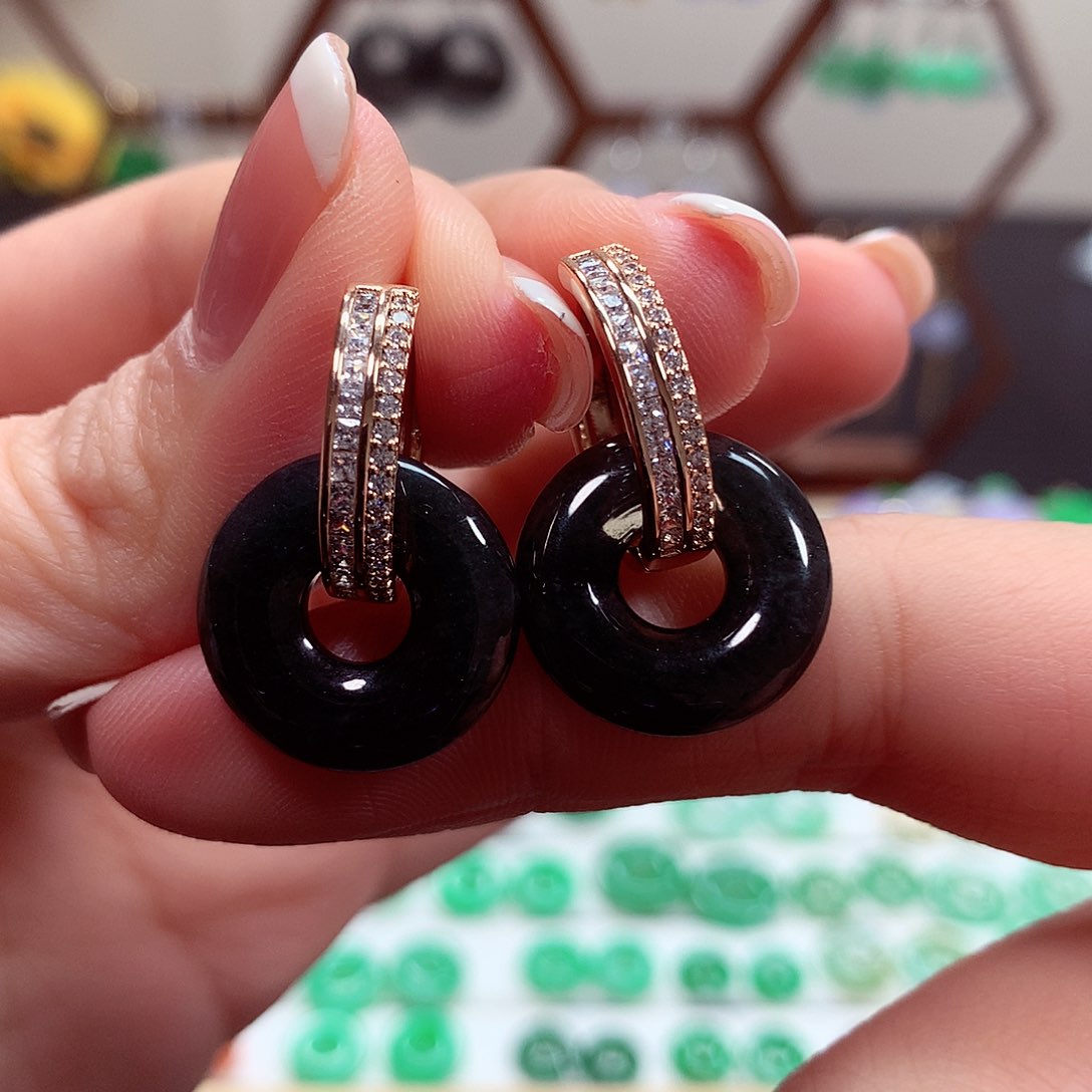 翡翠耳饰未镶嵌天然翡翠