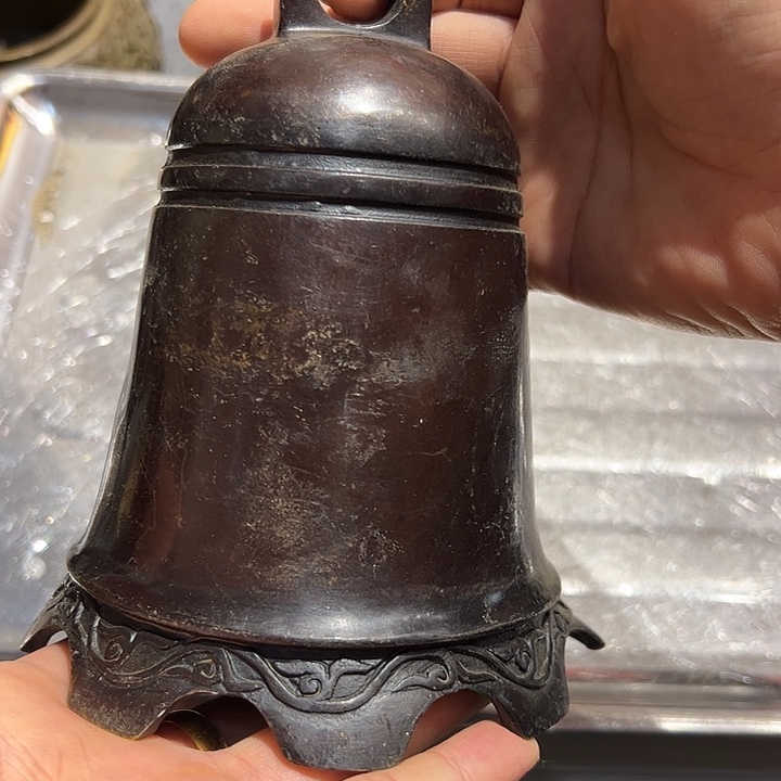 刘*伟微瑕疵黄铜摆件工艺品