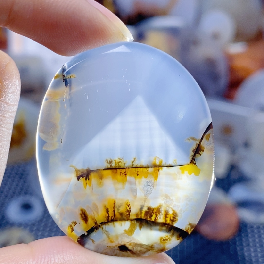 玛瑙/玉髓未镶嵌珠宝奇石