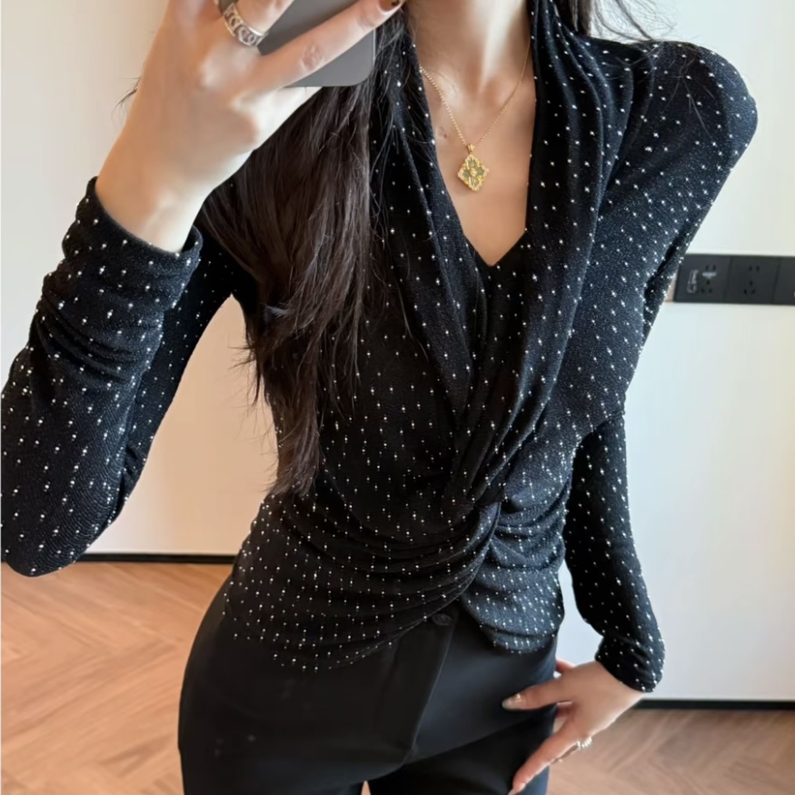 秋冬新款轻奢设计感V领不对称亮闪闪长袖套头上衣衬衫