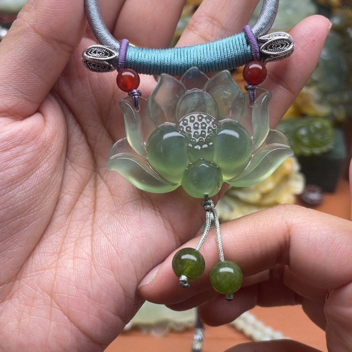 蛇纹石玉吊坠合金冰*