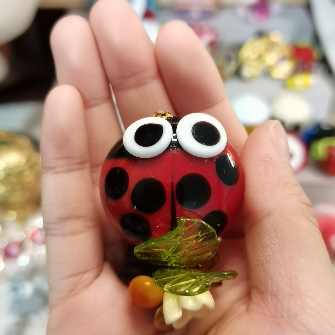 琉璃非金属琉璃非金属胸针不退换