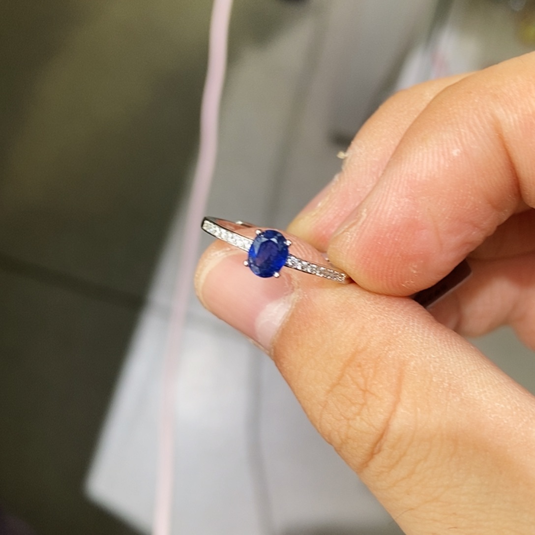 蓝宝石戒指银S925镶嵌