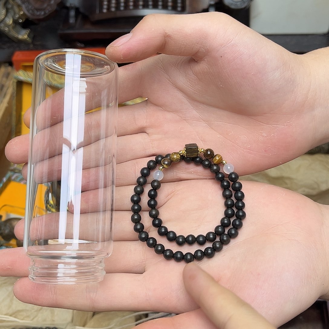 大叶紫檀（黑酸枝木类）