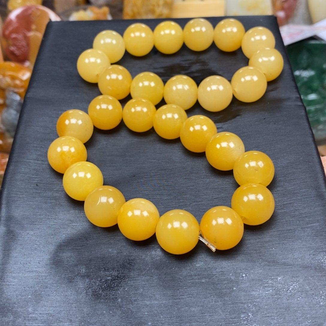石英质玉（黄龙玉）颈饰未镶嵌