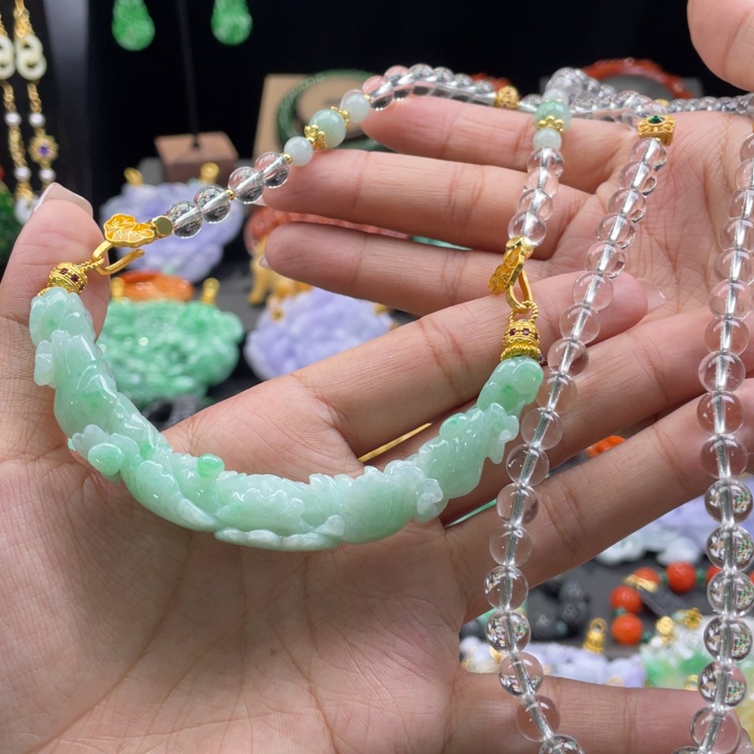 翡翠颈饰未镶嵌代编织